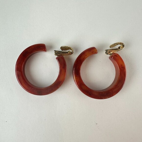 Vintage Red Bakelite Hoop Clip-On Earrings 1.25 Inch Diameter - Picture 4 of 4